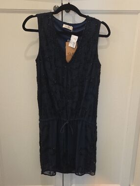 NWT Deby Debo V neck Tie Tunic In Navy Blue